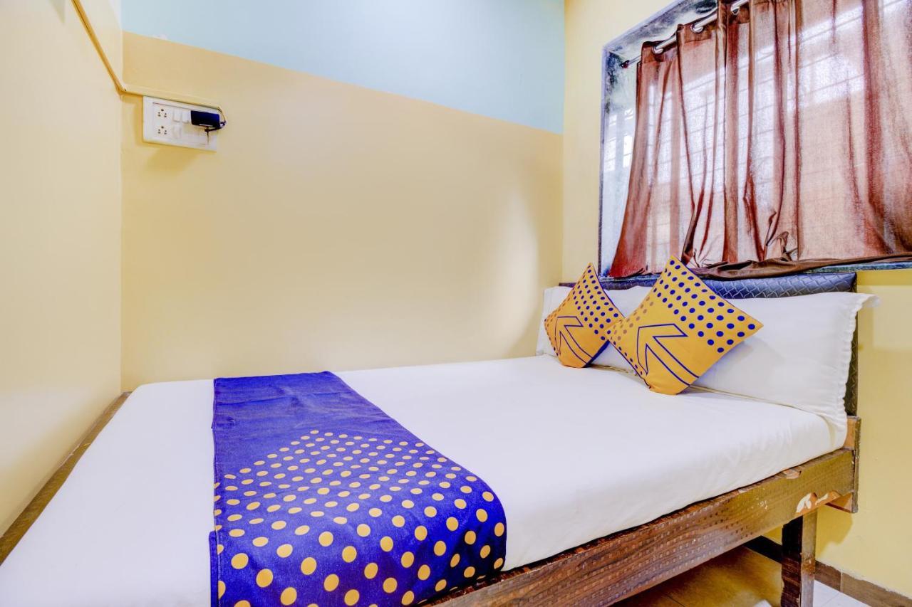 Oyo 70661 Hotel Al Makkah Managed By Hotel Paris Bombaim Exterior foto