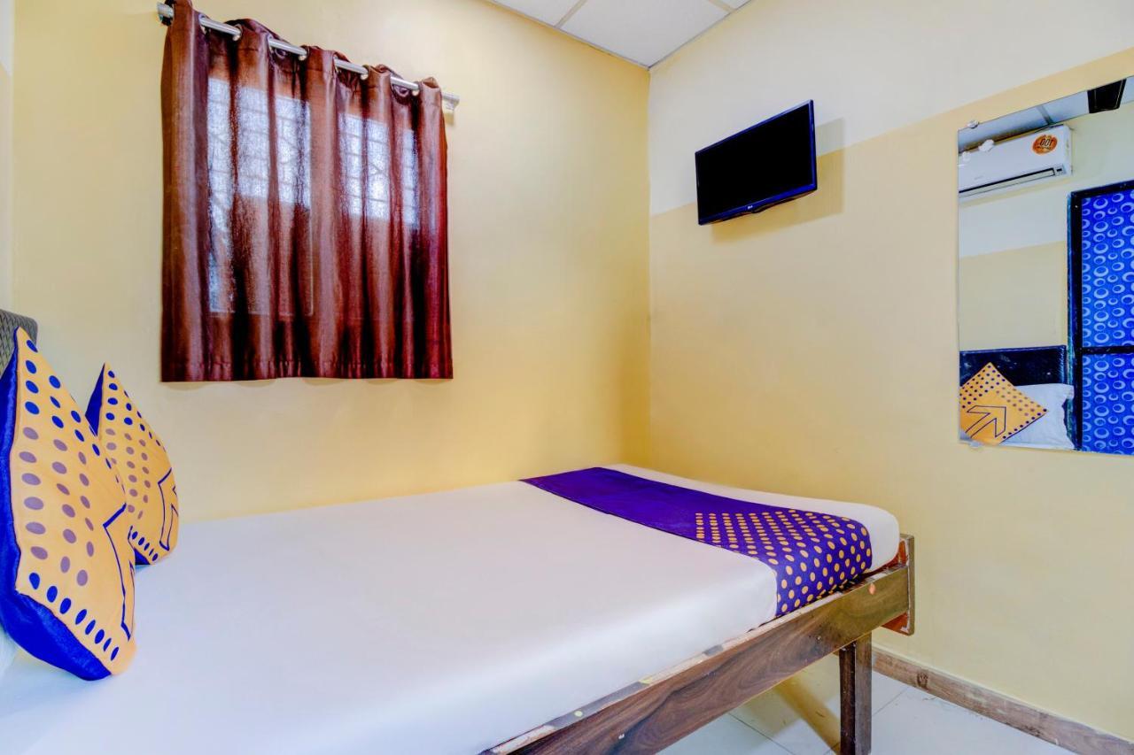 Oyo 70661 Hotel Al Makkah Managed By Hotel Paris Bombaim Exterior foto